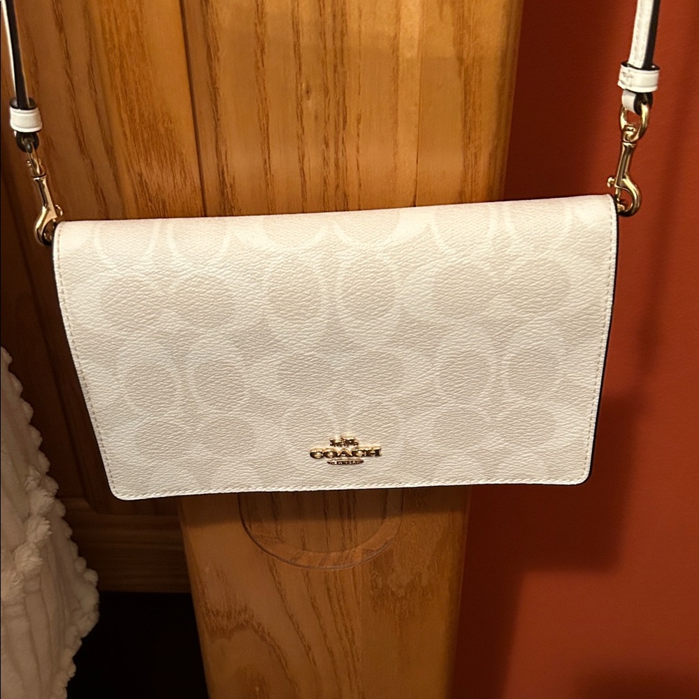 Coach White Signature Crossbody Wallet with Gold Hardware NWOT